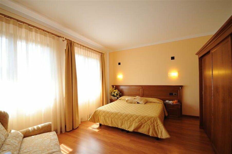 Hotel Panoramic 3*